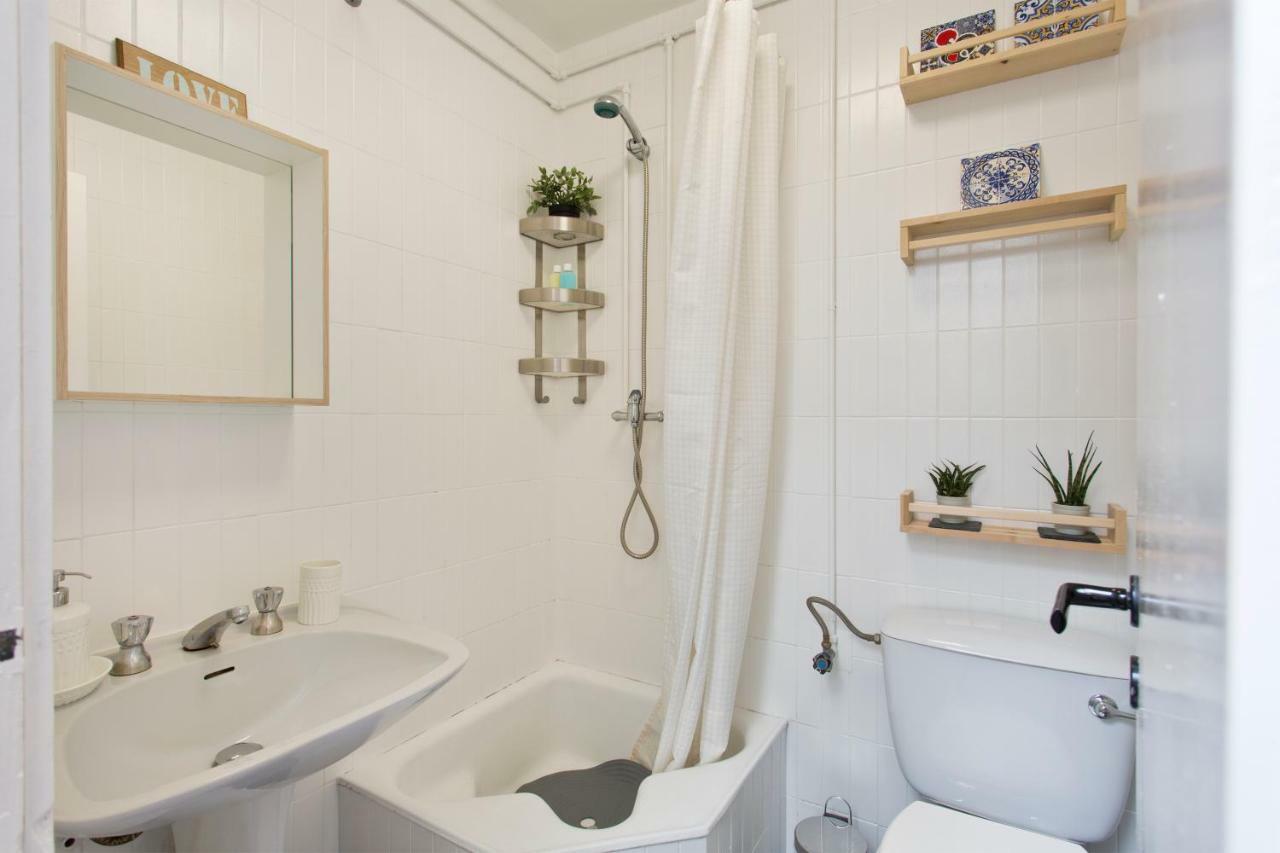Host Wise - Cozy Quiet Flat - Trindade Station Lejlighed Porto Eksteriør billede