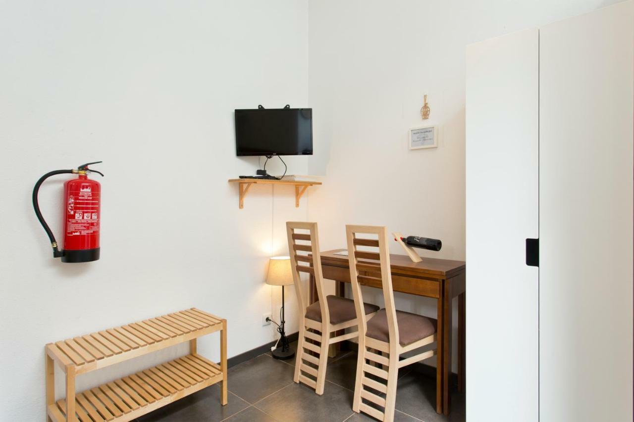 Host Wise - Cozy Quiet Flat - Trindade Station Lejlighed Porto Eksteriør billede